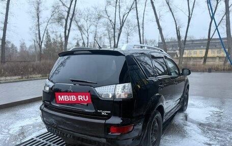 Mitsubishi Outlander III рестайлинг 3, 2010 год, 1 000 000 рублей, 6 фотография