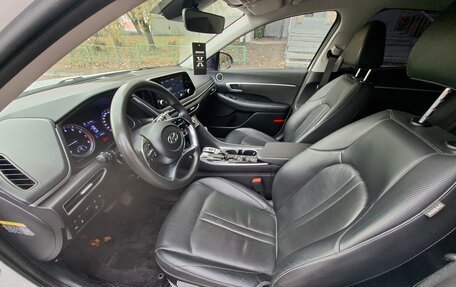 Hyundai Sonata VIII, 2019 год, 1 950 000 рублей, 6 фотография
