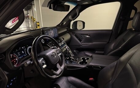 Toyota Land Cruiser, 2022 год, 10 500 000 рублей, 8 фотография