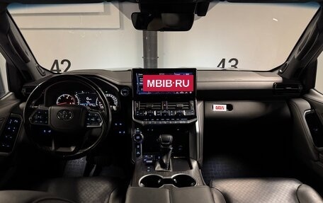 Toyota Land Cruiser, 2022 год, 10 500 000 рублей, 18 фотография