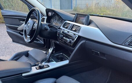 BMW 3 серия, 2016 год, 1 890 000 рублей, 10 фотография