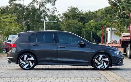 Volkswagen Golf GTI, 2023 год, 4 390 000 рублей, 7 фотография