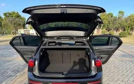 Volkswagen Golf GTI, 2023 год, 4 390 000 рублей, 11 фотография