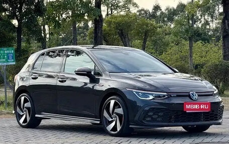 Volkswagen Golf GTI, 2023 год, 4 390 000 рублей, 3 фотография