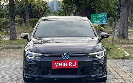 Volkswagen Golf GTI, 2023 год, 4 390 000 рублей, 2 фотография