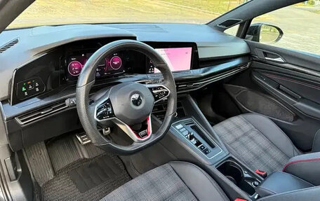 Volkswagen Golf GTI, 2023 год, 4 390 000 рублей, 13 фотография