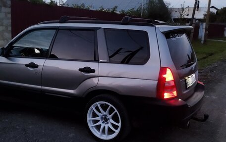 Subaru Forester, 2004 год, 750 000 рублей, 3 фотография