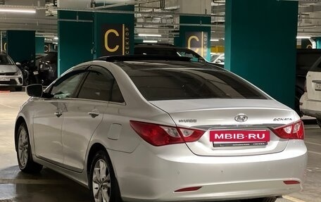 Hyundai Sonata VI, 2010 год, 1 180 000 рублей, 3 фотография