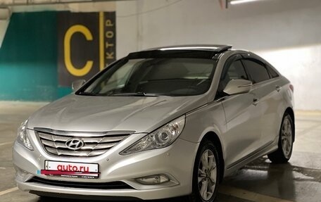 Hyundai Sonata VI, 2010 год, 1 180 000 рублей, 4 фотография