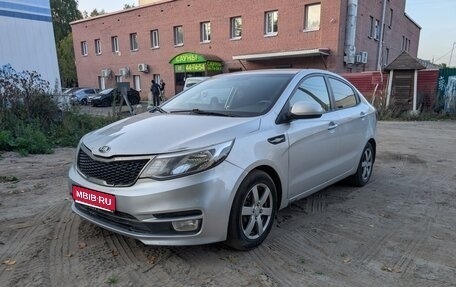KIA Rio III рестайлинг, 2016 год, 825 000 рублей, 1 фотография