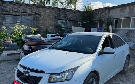 Chevrolet Cruze II, 2011 год, 600 000 рублей, 4 фотография