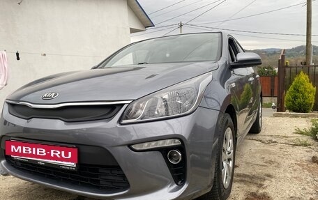 KIA Rio IV, 2018 год, 1 550 000 рублей, 3 фотография