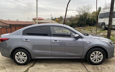 KIA Rio IV, 2018 год, 1 550 000 рублей, 5 фотография