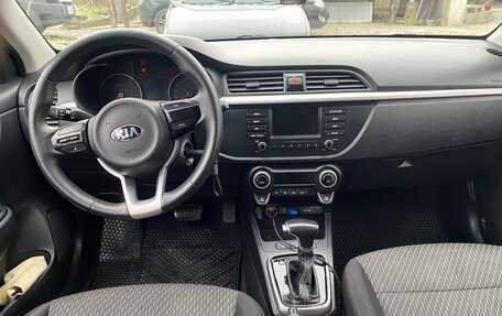 KIA Rio IV, 2018 год, 1 550 000 рублей, 8 фотография