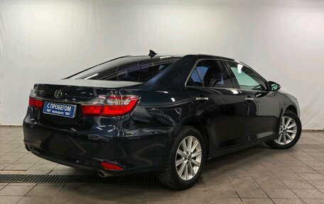 Toyota Camry, 2017 год, 2 050 000 рублей, 2 фотография