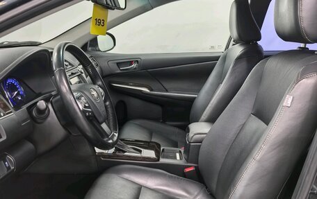 Toyota Camry, 2017 год, 2 050 000 рублей, 9 фотография