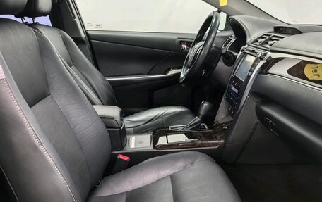 Toyota Camry, 2017 год, 2 050 000 рублей, 22 фотография