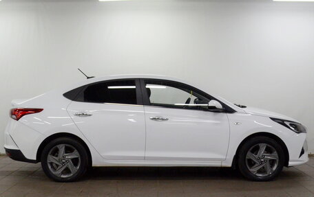 Hyundai Solaris II рестайлинг, 2021 год, 1 850 000 рублей, 4 фотография