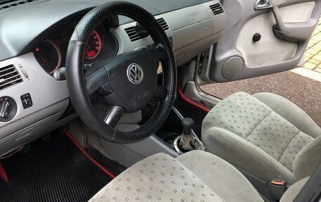 Volkswagen Pointer, 2004 год, 300 000 рублей, 19 фотография