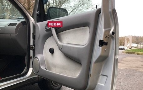 Volkswagen Pointer, 2004 год, 300 000 рублей, 11 фотография