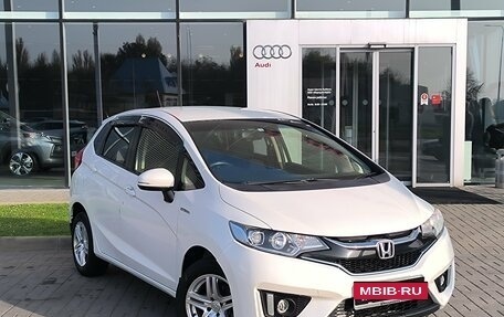 Honda Fit III, 2016 год, 1 330 000 рублей, 5 фотография