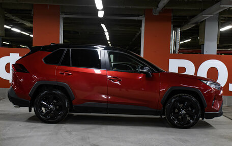 Toyota RAV4, 2021 год, 3 598 000 рублей, 4 фотография