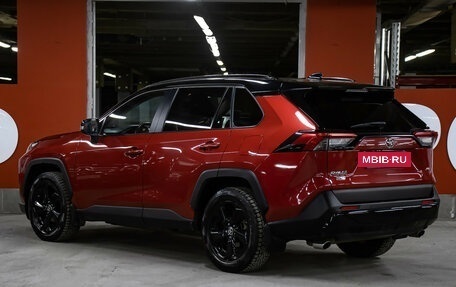 Toyota RAV4, 2021 год, 3 598 000 рублей, 7 фотография