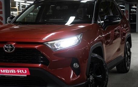 Toyota RAV4, 2021 год, 3 598 000 рублей, 22 фотография