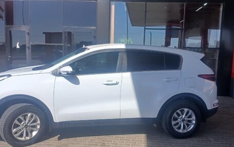 KIA Sportage IV рестайлинг, 2018 год, 1 550 000 рублей, 2 фотография