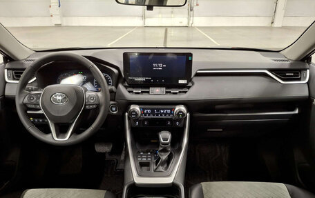 Toyota RAV4, 2025 год, 4 555 000 рублей, 14 фотография