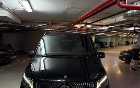 Mercedes-Benz V-Класс, 2023 год, 13 500 000 рублей, 10 фотография