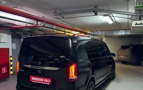 Mercedes-Benz V-Класс, 2023 год, 13 500 000 рублей, 12 фотография