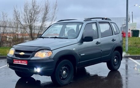 Chevrolet Niva I рестайлинг, 2011 год, 395 000 рублей, 1 фотография