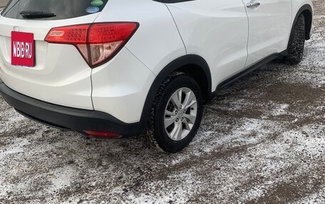 Honda Vezel, 2017 год, 1 810 000 рублей, 11 фотография