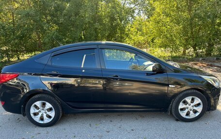 Hyundai Solaris II рестайлинг, 2015 год, 570 000 рублей, 3 фотография