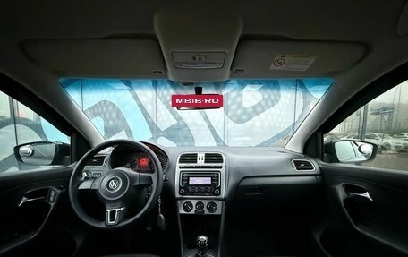 Volkswagen Polo VI (EU Market), 2013 год, 695 000 рублей, 2 фотография