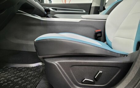 Geely Emgrand, 2023 год, 1 694 000 рублей, 10 фотография