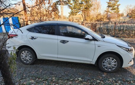 Hyundai Solaris II рестайлинг, 2019 год, 1 300 000 рублей, 3 фотография