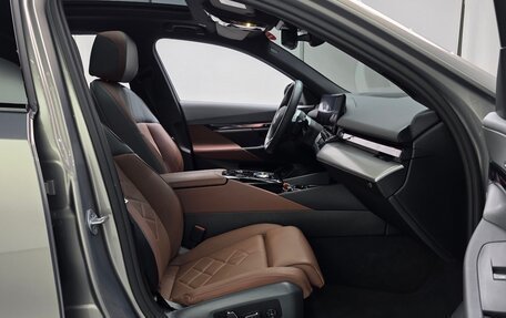 BMW 5 серия, 2025 год, 8 780 469 рублей, 9 фотография