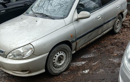 KIA Rio II, 2001 год, 300 000 рублей, 3 фотография