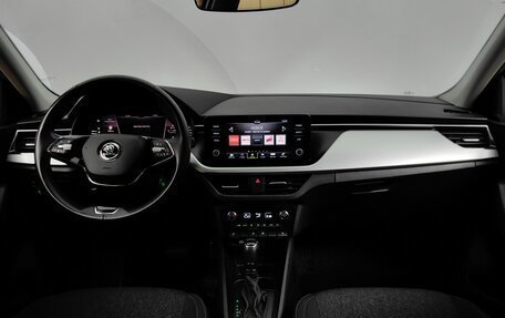 Skoda Rapid II, 2021 год, 1 649 000 рублей, 12 фотография