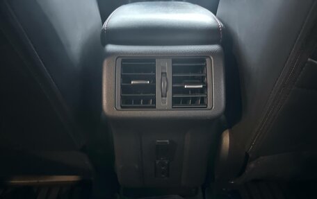 Mitsubishi Outlander III рестайлинг 3, 2021 год, 2 470 000 рублей, 20 фотография