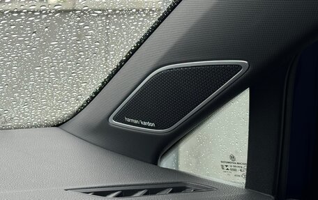 Volkswagen Golf R, 2021 год, 3 900 000 рублей, 29 фотография