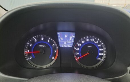 Hyundai Solaris II рестайлинг, 2012 год, 609 000 рублей, 16 фотография