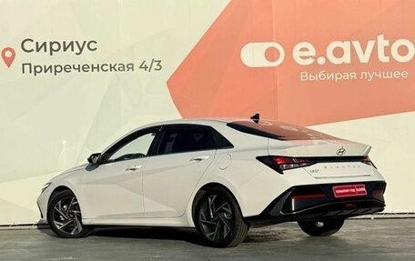 Hyundai Elantra, 2023 год, 2 200 000 рублей, 4 фотография