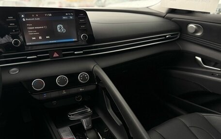 Hyundai Elantra, 2023 год, 2 200 000 рублей, 10 фотография