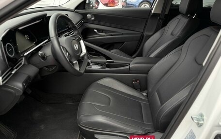 Hyundai Elantra, 2023 год, 2 200 000 рублей, 15 фотография