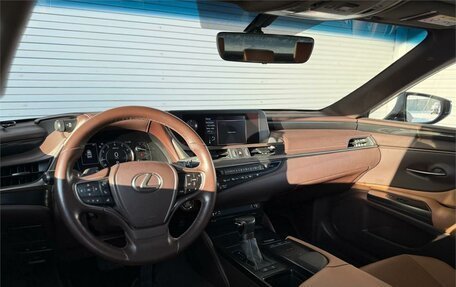 Lexus ES VII, 2019 год, 3 790 000 рублей, 16 фотография