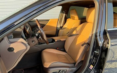 Lexus ES VII, 2019 год, 3 790 000 рублей, 10 фотография