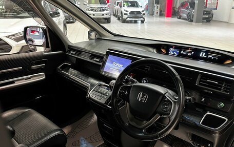 Honda Stepwgn IV, 2016 год, 2 057 000 рублей, 10 фотография